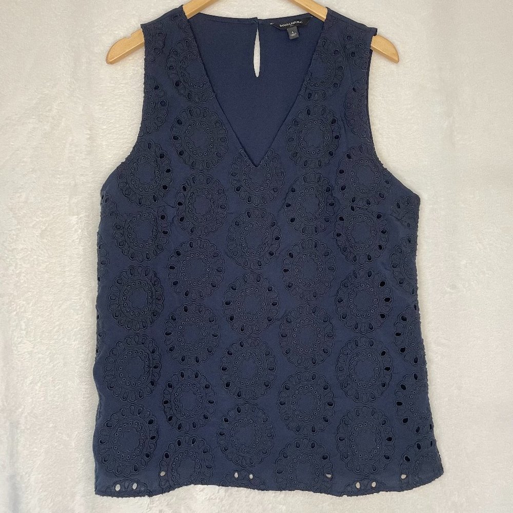 Banana Republic Layered Eyelet Sleeveless Top